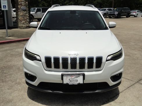 Used 2020 Jeep Cherokee Latitude Plus FWD image 2