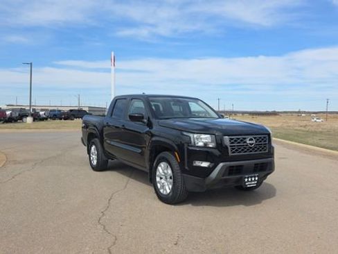 Used 2023 Nissan Frontier SV w/ SV Convenience Package image 4