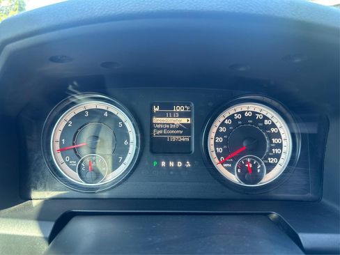 Used 2017 RAM 1500 Classic SLT AWD/4WD image 15