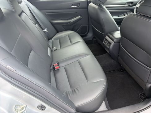 Used 2019 Nissan Altima 2.5 SL FWD image 26