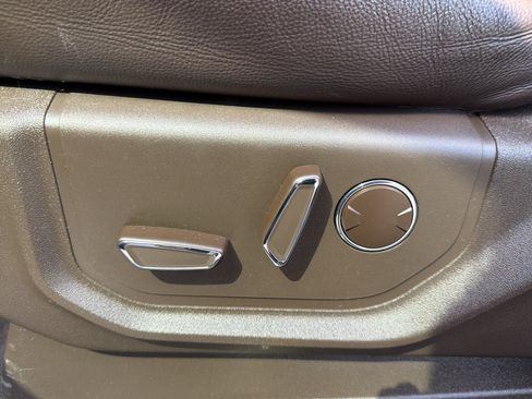 Used 2023 Ford Expedition King Ranch AWD/4WD image 30