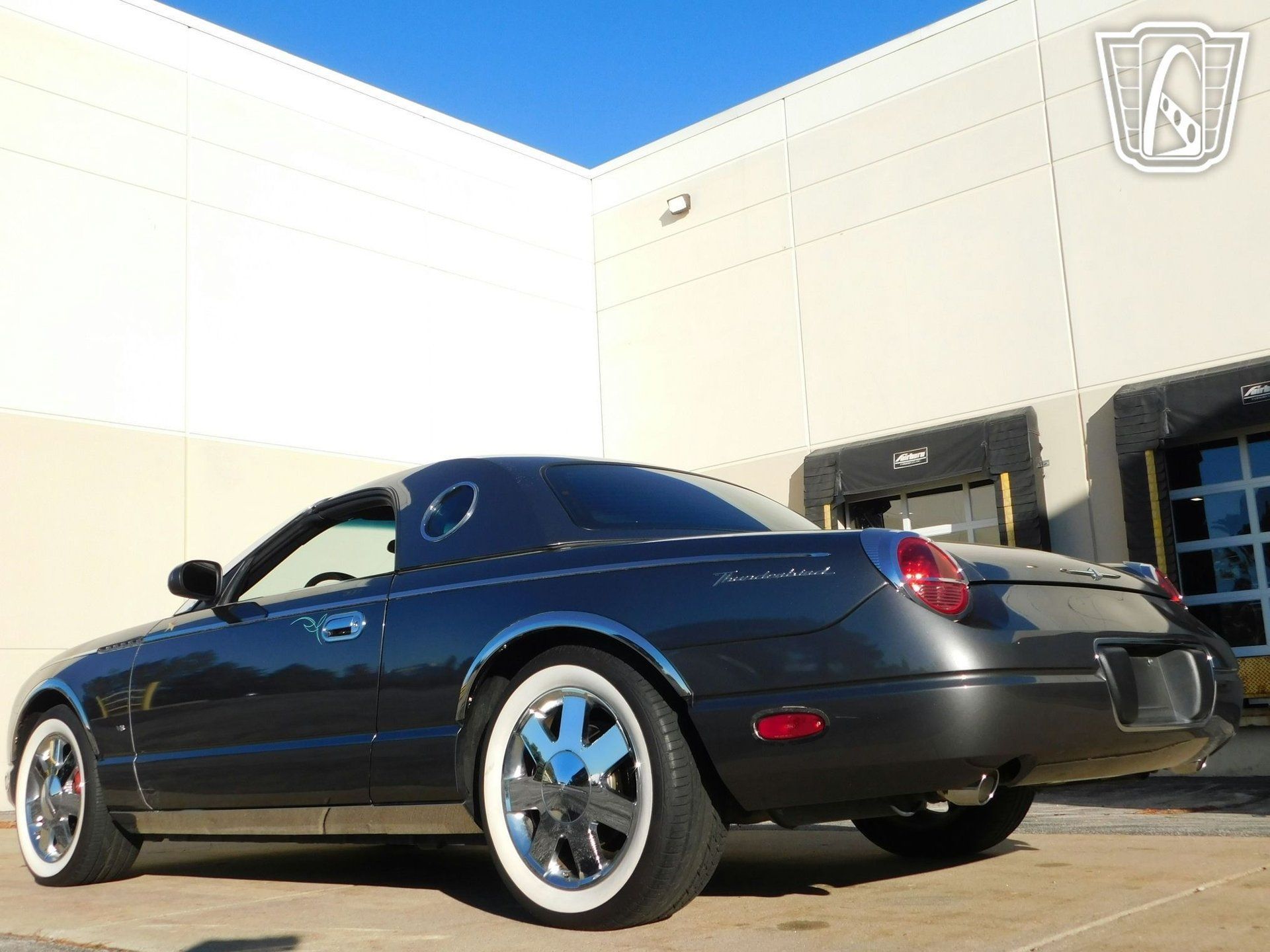 Used 2003 Ford Thunderbird RWD image 22
