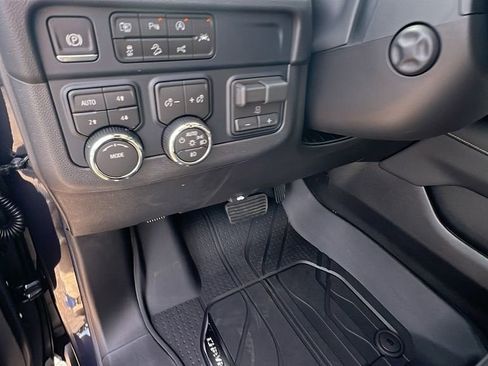 New 2026 Chevrolet Suburban Premier w/ Sun And Tow Package image 20