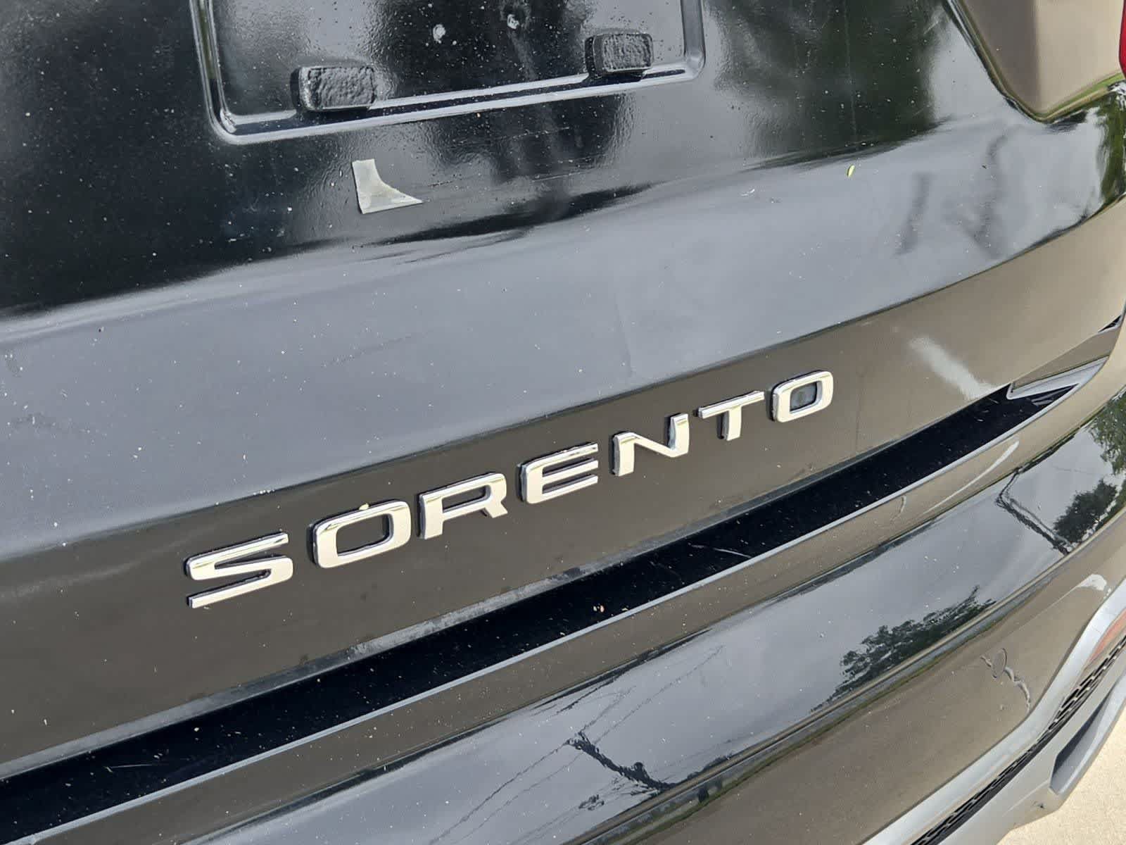 Certified 2021 Kia Sorento S w/ Panoramic Sunroof Package FWD image 11