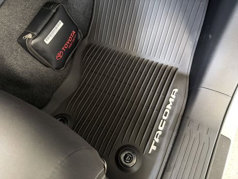 New 2025 Toyota Tacoma TRD Off-Road AWD/4WD image 38