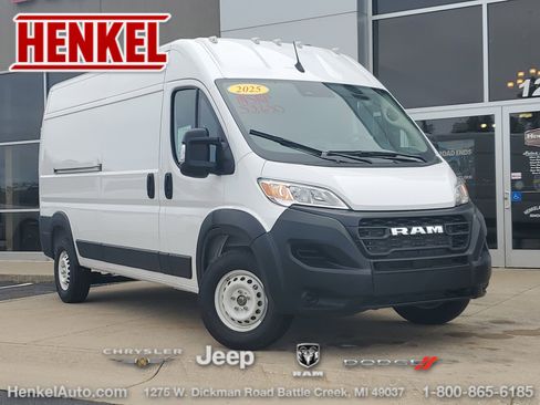 Used 2025 RAM ProMaster 2500 w/ Storage Group image 1