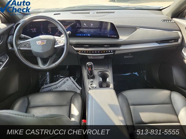 Used 2025 Cadillac XT4 Premium Luxury FWD image 10