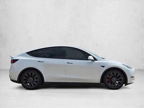 Used 2022 Tesla Model Y Performance AWD/4WD image 4