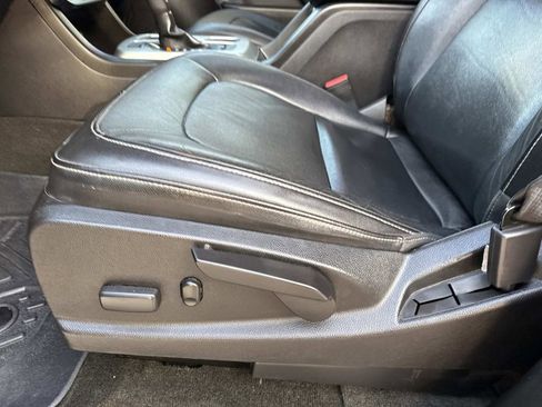 Used 2016 Chevrolet Colorado LT w/ Luxury Package, Chrome image 19