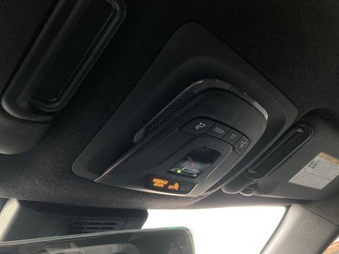 Certified 2025 Toyota Corolla SE image 26