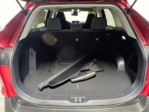 Used 2025 Toyota RAV4 LE AWD/4WD image 34