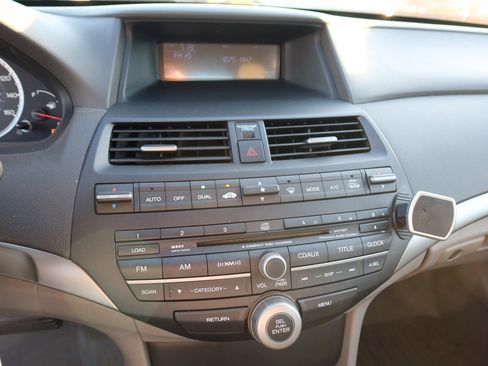 Used 2009 Honda Accord EX-L image 17