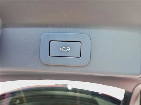 New 2026 Jaguar F-PACE R-Dynamic S image 10