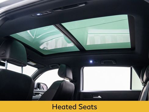 Used 2022 Volkswagen Atlas Cross Sport SEL R-Line image 18