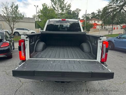Used 2025 Ford F350 Platinum AWD/4WD image 12