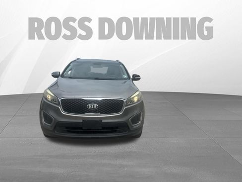 Used 2016 Kia Sorento FWD image 2