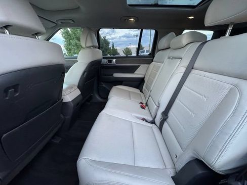 Used 2025 Hyundai Santa Fe Limited FWD image 29