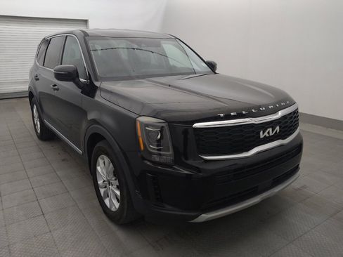Used 2022 Kia Telluride LX FWD image 13