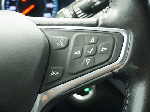 Used 2022 Chevrolet Equinox LT w/ Driver Convenience Package image 40