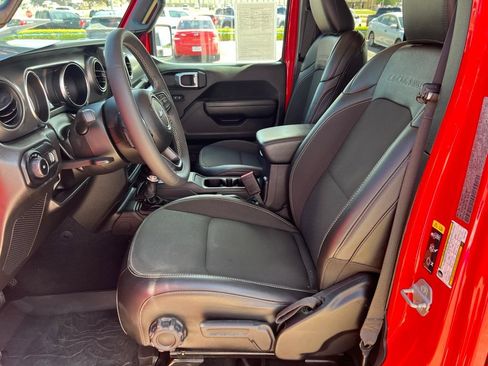 Used 2023 Jeep Wrangler Unlimited Sport AWD/4WD image 22