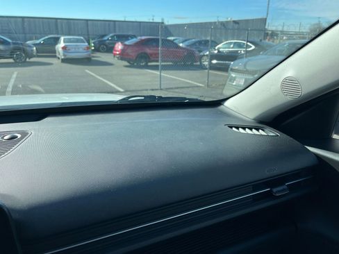 Used 2025 Hyundai Kona SEL image 35