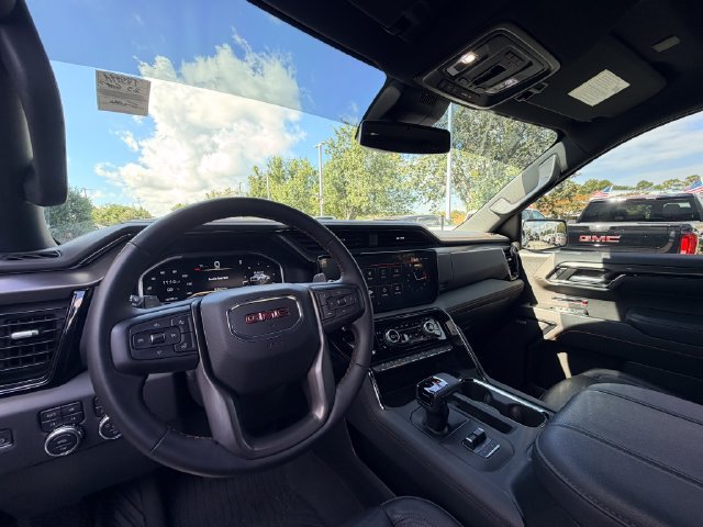 Used 2023 GMC Sierra 1500 AT4 w/ AT4 Premium Package AWD/4WD image 13