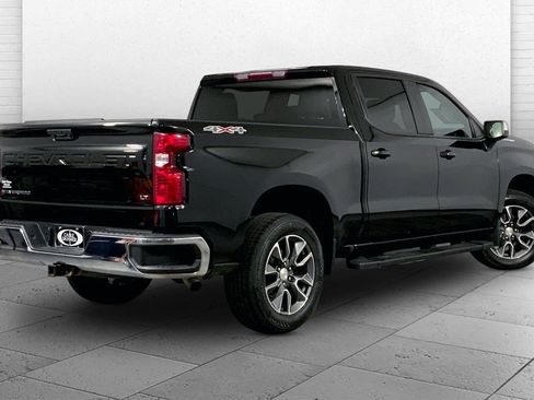 Used 2023 Chevrolet Silverado 1500 LT AWD/4WD image 13