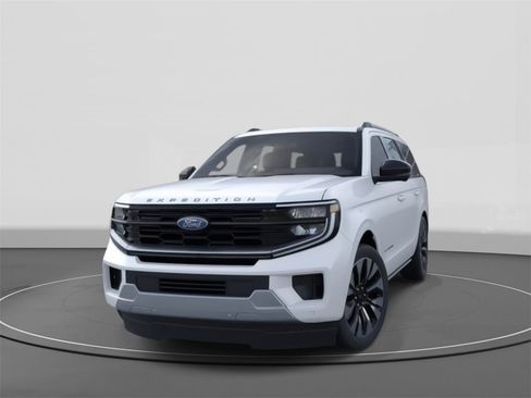 New 2025 Ford Expedition Platinum w/ Platinum Ultimate Package image 2