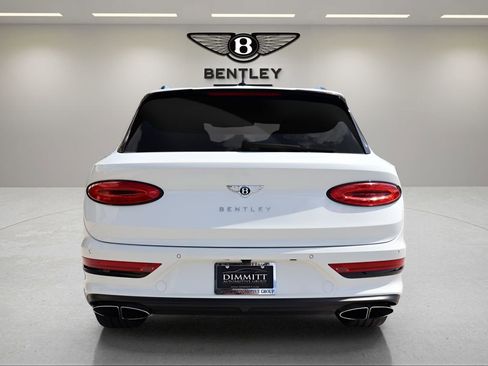 Used 2022 Bentley Bentayga image 8