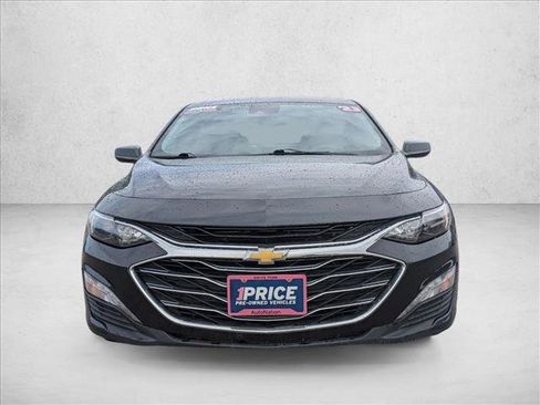 Used 2023 Chevrolet Malibu LT FWD image 2