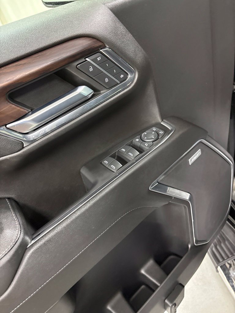 Used 2023 GMC Sierra 1500 SLT w/ SLT Premium Package AWD/4WD image 19