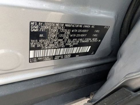 Used 2025 Toyota RAV4 XLE FWD image 36