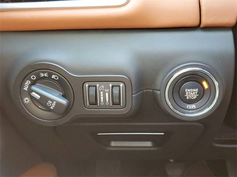 Used 2019 Maserati Ghibli GranLusso image 28