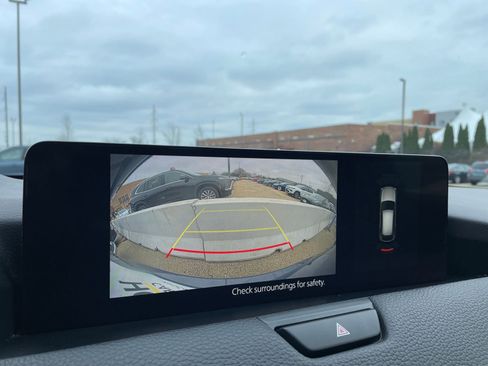 Used 2025 MAZDA CX-70 3.3 Turbo w/ Preferred Package image 17