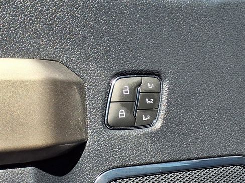 Used 2022 Ford F250 Lariat w/ Lariat Ultimate Package image 16