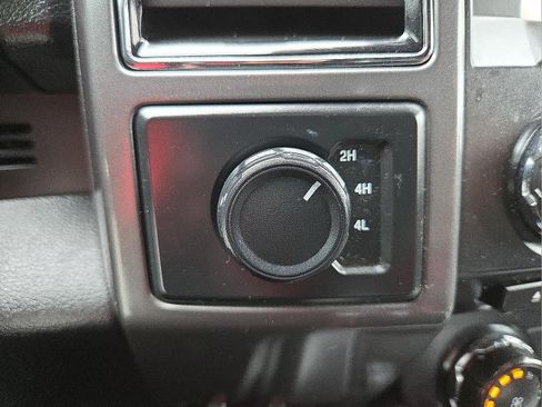 Used 2018 Ford F150 XLT w/ Equipment Group 302A Luxury image 20