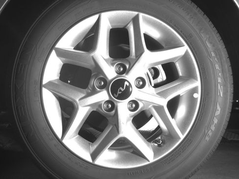 Used 2025 Kia Soul LX w/ LX Technology Package image 13