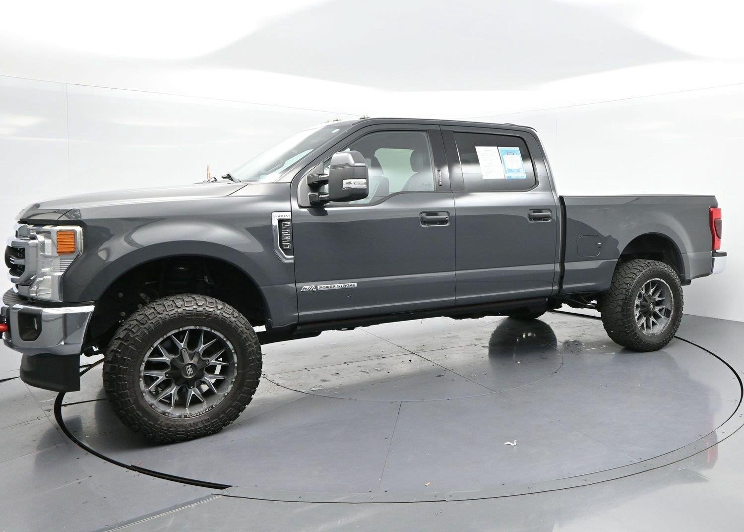 Used 2021 Ford F250 Lariat w/ Lariat Value Package AWD/4WD image 3
