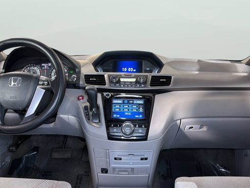 Used 2016 Honda Odyssey SE image 15
