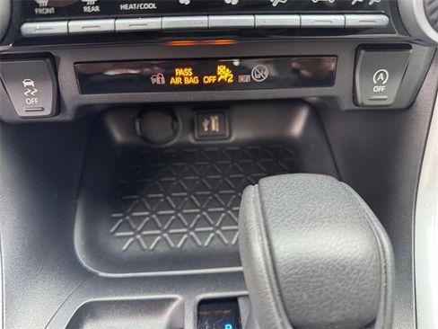 Used 2025 Toyota RAV4 XLE image 25