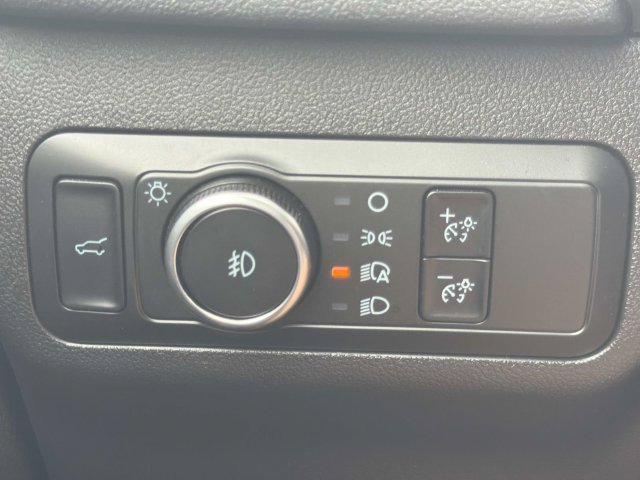 Certified 2025 Ford Escape ST-Line Select AWD/4WD image 25