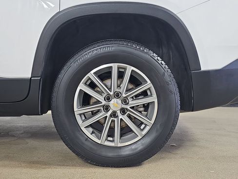 Certified 2023 Chevrolet Traverse LT AWD/4WD image 39