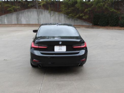 Used 2019 BMW 330i Sedan image 4