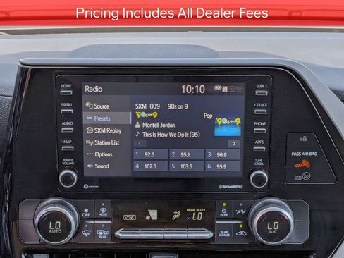 Used 2022 Toyota Highlander L FWD image 20