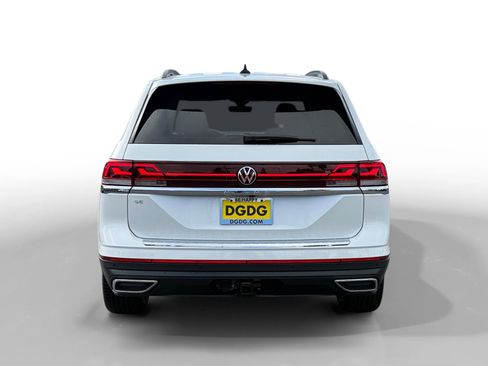 New 2026 Volkswagen Atlas SE image 4
