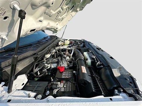 New 2025 Ford F550 4x4 Regular Cab Super Duty image 18