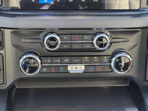 New 2026 Ford F350 Platinum w/ FX4 Off-Road Package AWD/4WD image 5
