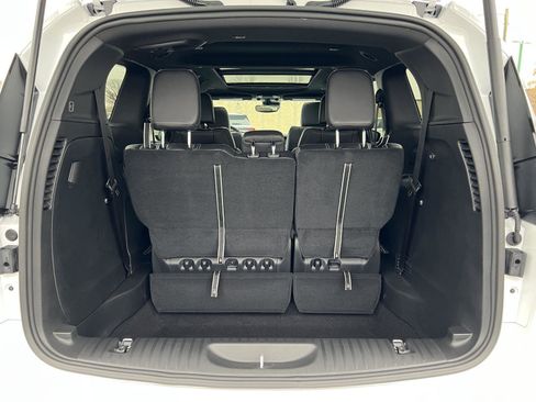 New 2026 Chrysler Pacifica Select AWD/4WD image 49
