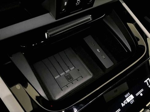 Used 2025 Porsche Cayenne GTS image 29