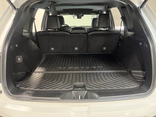 Used 2023 Honda Passport EX-L image 17
